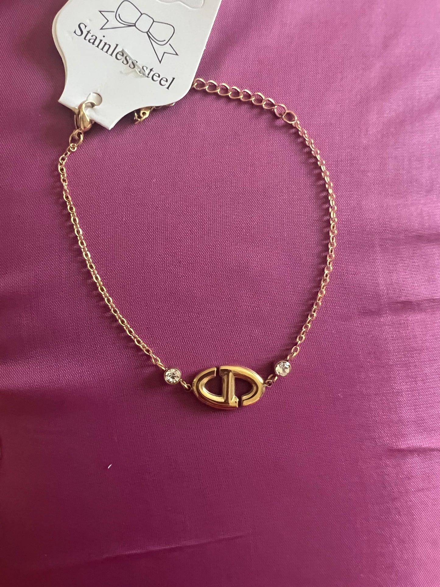 Bracelet – Élégance Couture à Petit Prix