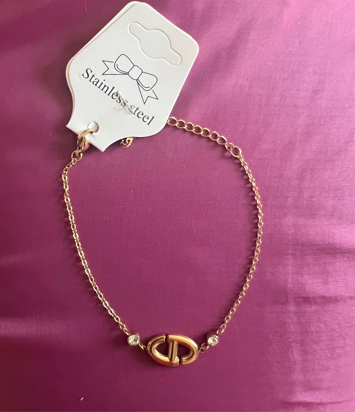 Bracelet – Élégance Couture à Petit Prix