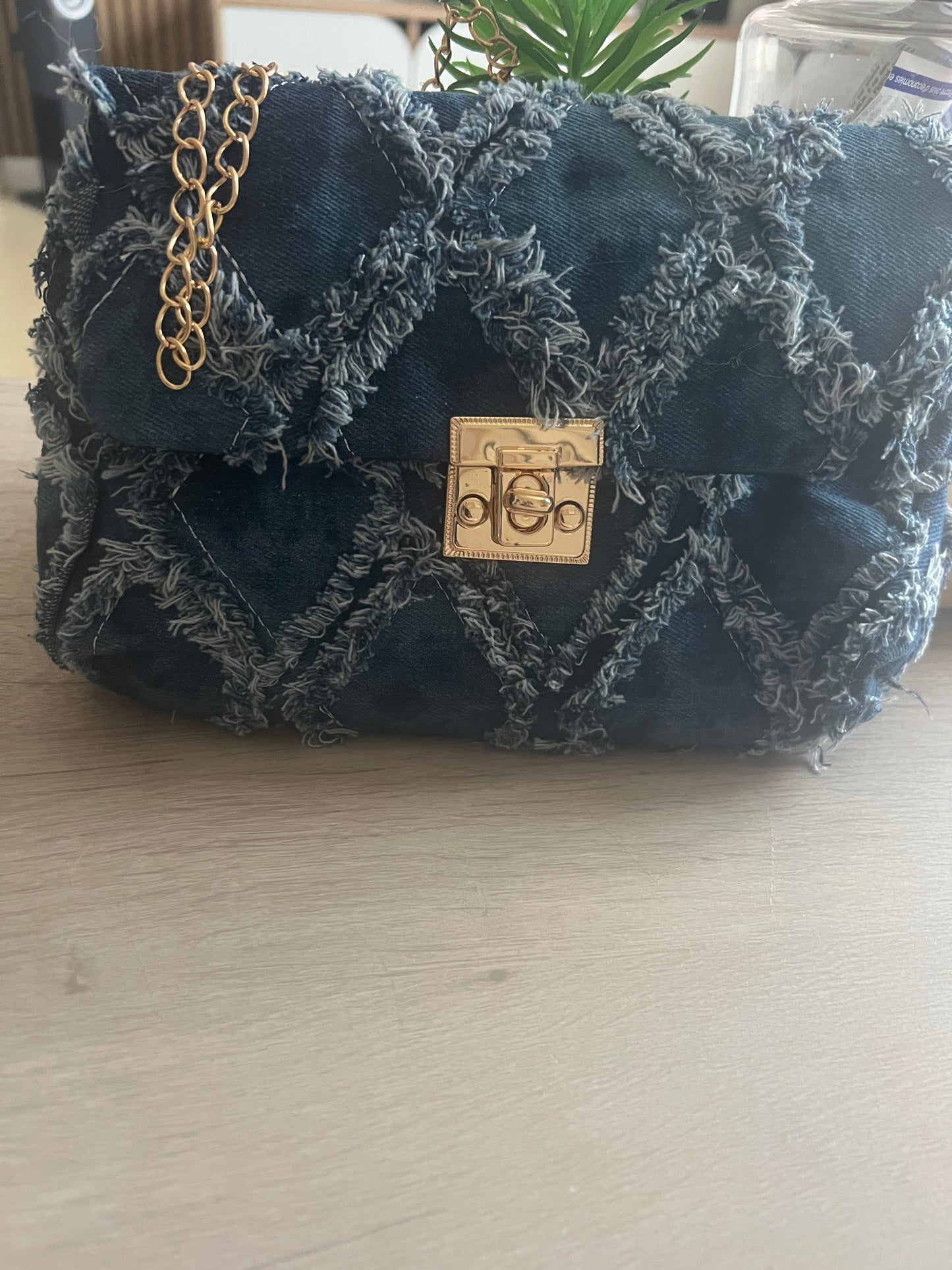 Sac Bandoulière Bleu Jean Délavé – L’Essentiel au Quotidien