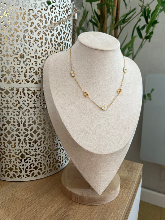 Collier “Épure Dorée” – Cercle Intemporel
