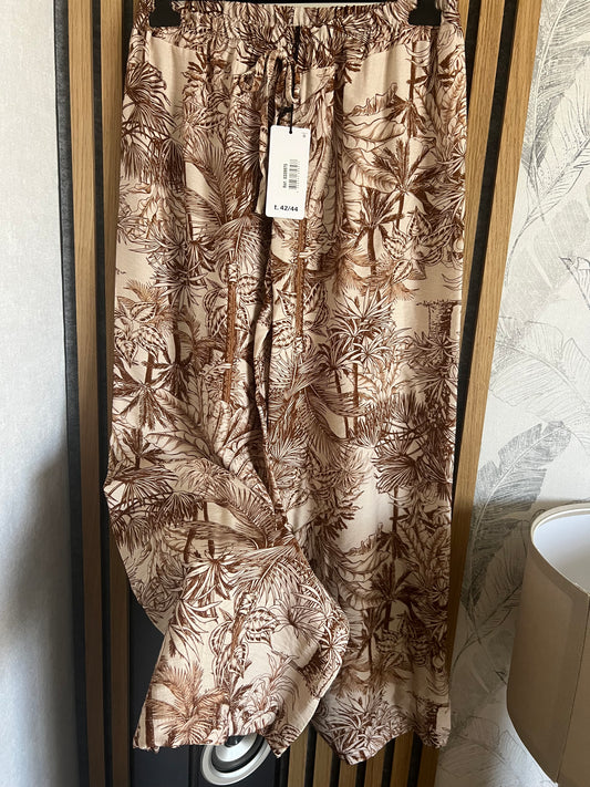 .	Pantalon Large Motif Savane – Esprit Nature Chic